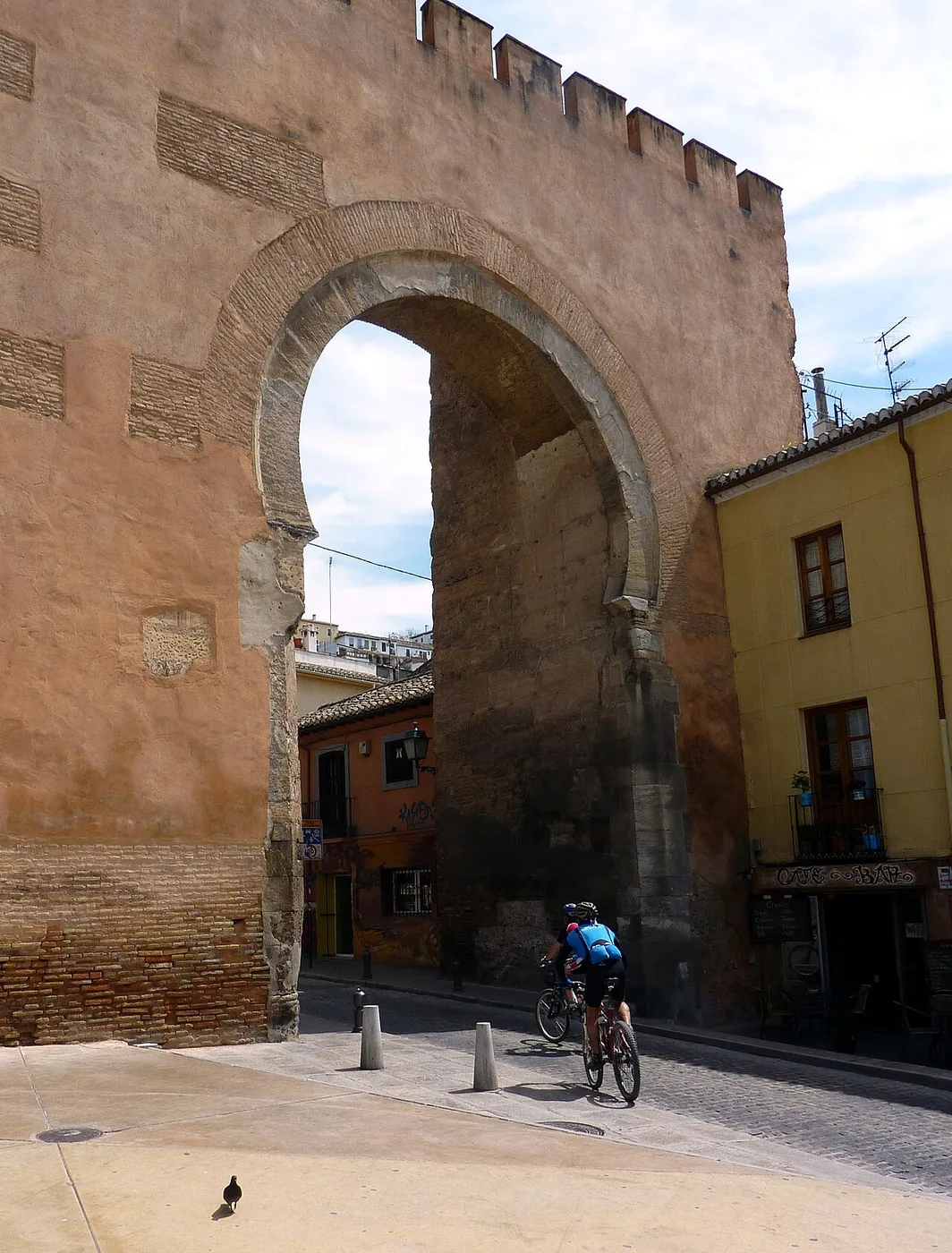 Arco de Elvira o Puerta de Elvira, entrada ceremonial de Granada